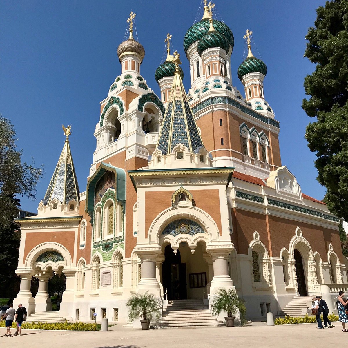Cathédrale Saint-Nicolas.jpg